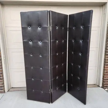 Room divider