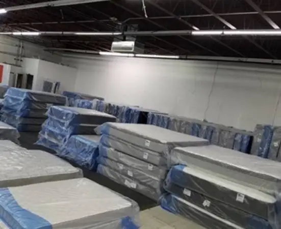 Clearing out New Queen & King Mattresses! (15 options on display)