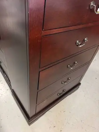 **CHEST DRAWER**