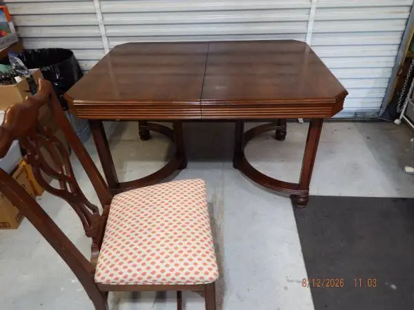 Vintage Art Deco Mahogany Dining Table & 4 Padded Seat Chairs