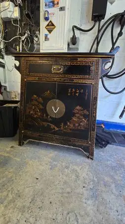 Chinese Decorative Cabinet