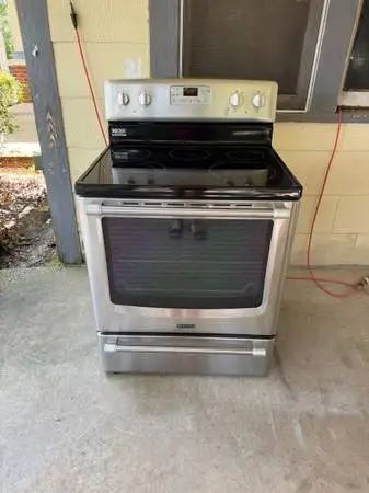 Maytag Glass Top Stove