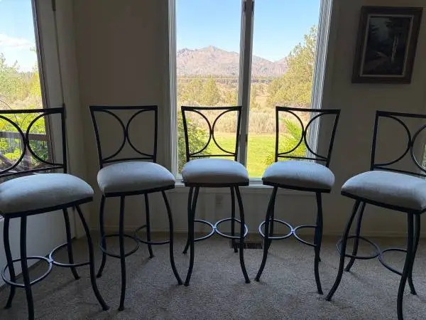 FIVE GREAT LOOKING SWIVEL BARSTOOLS