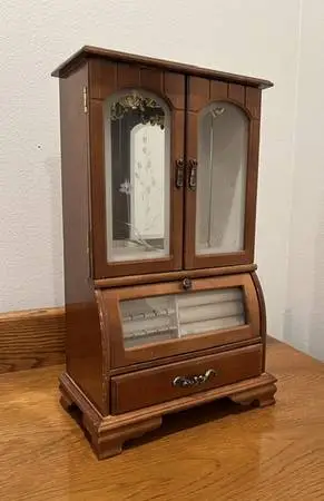 More Jewelry Box (es) / Decor Box (es) / Tray (s) at Creative Bargains