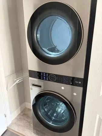 Single Unit electric LG WashTower  with Center Control