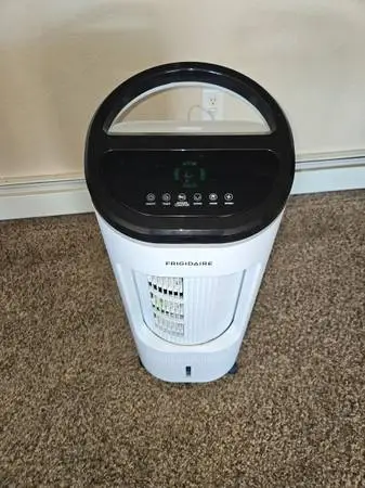 Evaporative cooler