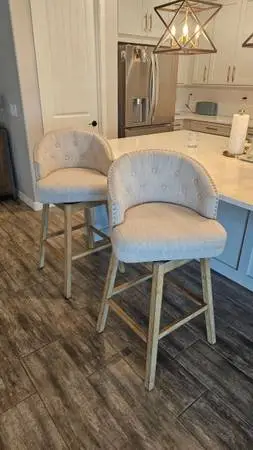 Bar Stool Set- Seat height 33 Back 43 tall