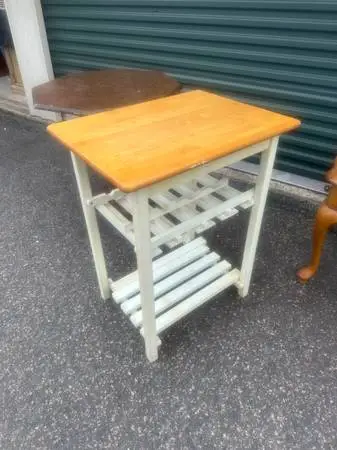 ASSORTED FURNITURE PCS