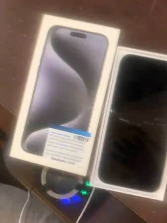 15 pro max IPHONE