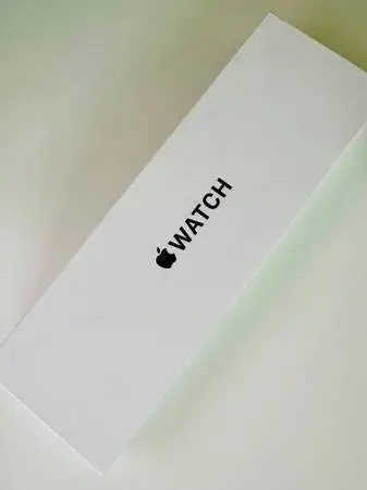 Apple Watch SE3 40mm! Brand New Sealed box
