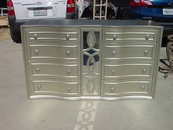 9 drawer dresser with jewelry drawer