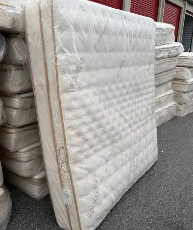 Saatva Classic Mattresses – King – New in Plastic – Free Delivery in O