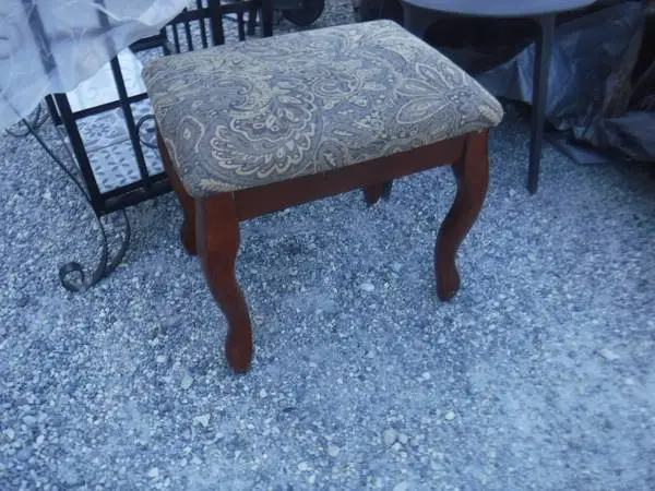 Vanity Bench
