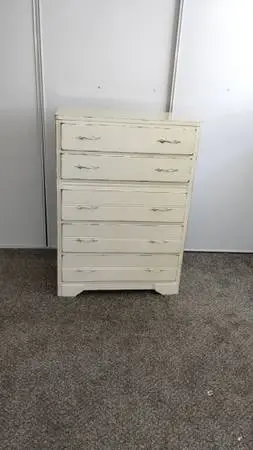 Dresser 5 drawers