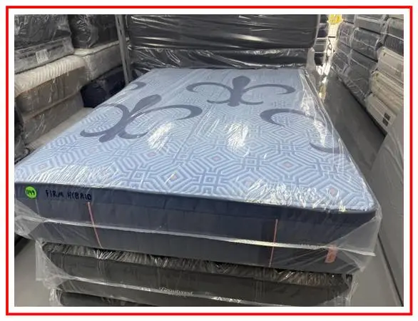 Queen Size Stearns & Foster Lux Estate Hybrid Mattress & Box Bed Set