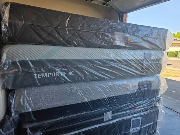 BRAND NEW VRAND NAME LUXURIOUS BEDS / MATTRESSES