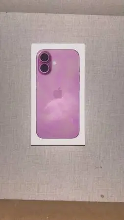 Iphone 16 pink