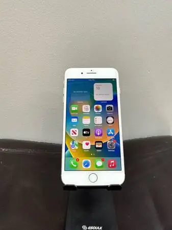 iPhone 8+ unlocked