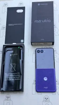 Motorola Razr Ultra 2026 512g Factory unlocked flawless