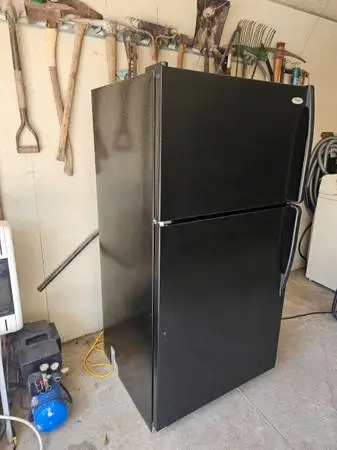 Whirlpool fridge freezer on top plugged up working fcfs