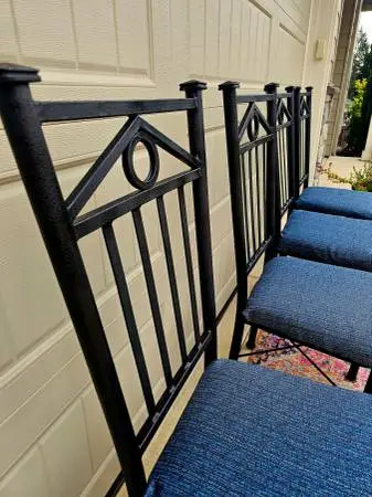 High backed diningroom chairs ~ set of 4