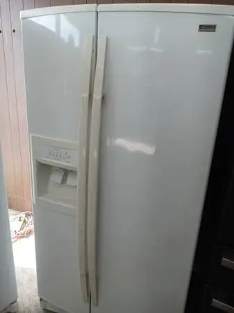 ★Kenmore white side by side refrigerator