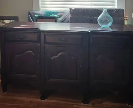 Beautiful Old World French Provincial Solid Wood Buffet
