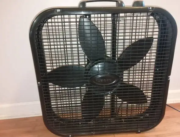 Lasko 3 speed box fan