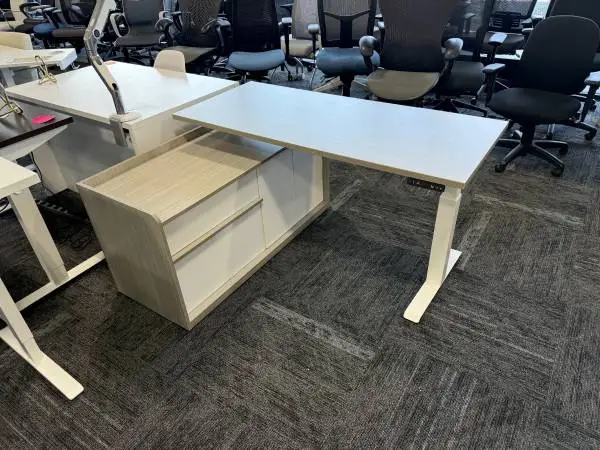 New and Used MODERN L-Shaped Height Adjustable Desks