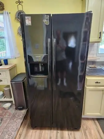 Frigidaire Side by Side
