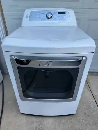 Kenmore Elite LG Steam 7.3 Cu Ft GAS DRYER