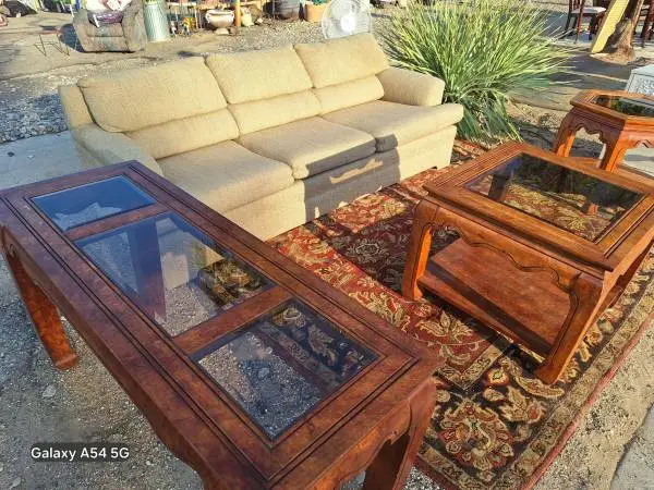 Sofa clean and comfy - Kolb Road
