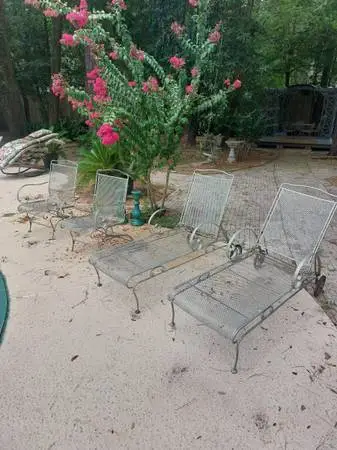 Vintage Wrought Iron Pool Patio Furniture