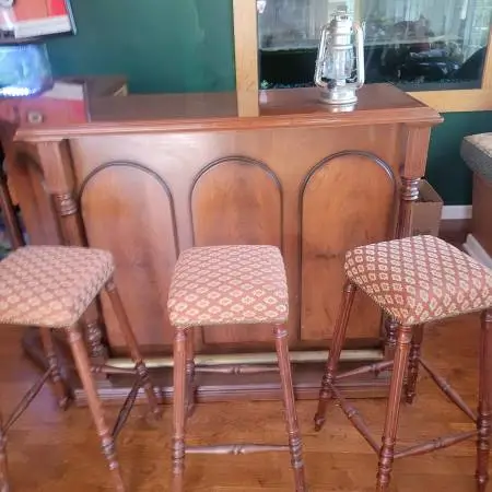 Classy Bar for Sale