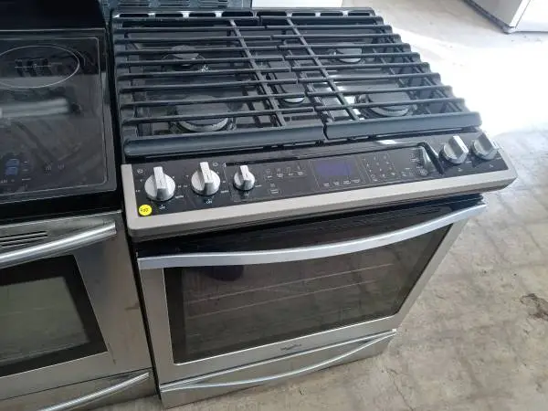 ★Whirlpool stainless steel 5-burner gas slide-in range