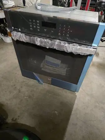 GE 27 in. Smart Single Electric Wall Oven Self-Cleaning in Stainless S