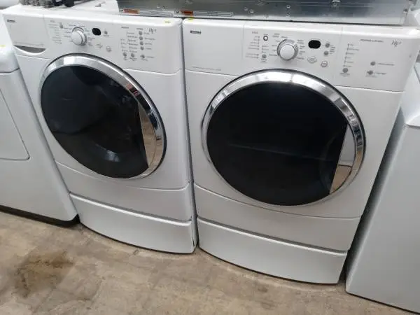 🌲Kenmore HE2 front load washer and dryer set on pedestals