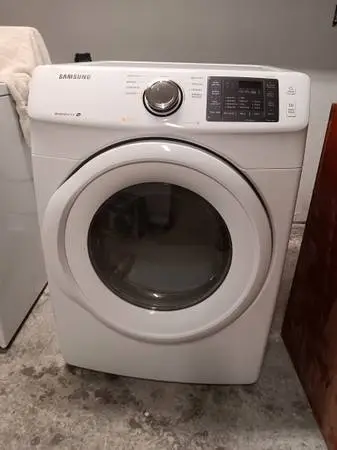 Samsung Electric Dryer - White