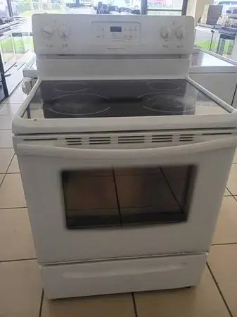 STOVE GLASS TOP HOTPOINT WHITE