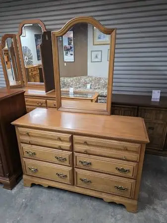 Six Drawer Wide Light Wood Dresser with Mirror #533-7