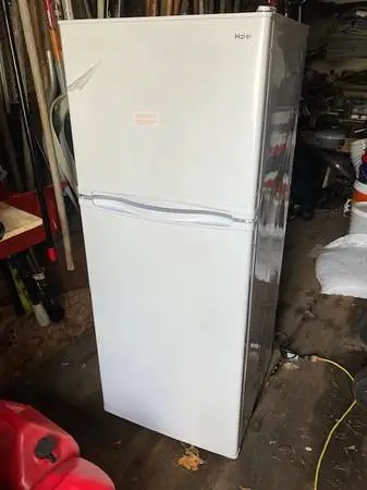 refrigerator Apt size