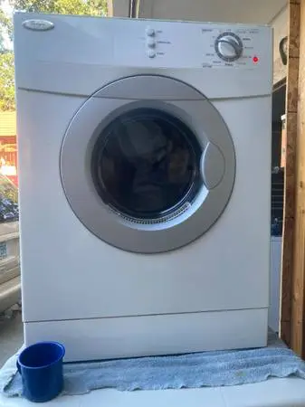 Whirlpool compact 220v electric stackable clothes dryer