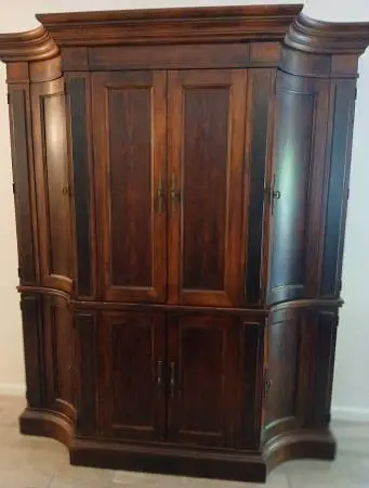 Beautiful Mahogany Cabinet/Armoire