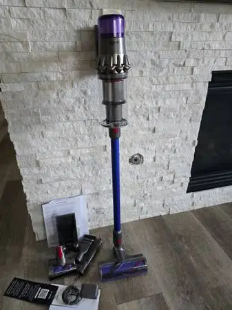 Dyson V11 Portable Cordless Pet Stick Vacuum Cleaner (Convertible to H