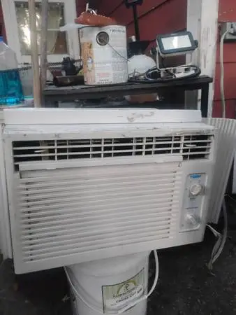 Window air conditioner 6000 btu