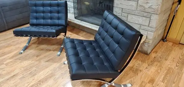 Iconic Knoll Barcelona Premium Leather Chairs (Brand New) Never Used