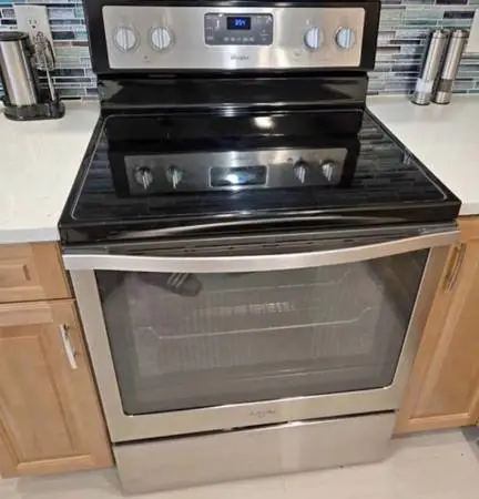 Whirlpool Stainless Ceramic Range