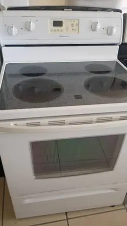 STOVE GLASS TOP WHIRLPOOL WHITE