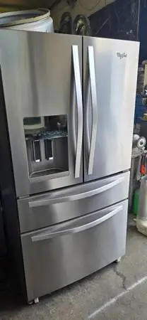 WHIRLPOOL STAINLESS 4 COMPARTMENT FRENCH DOORS REFRIGERATOR