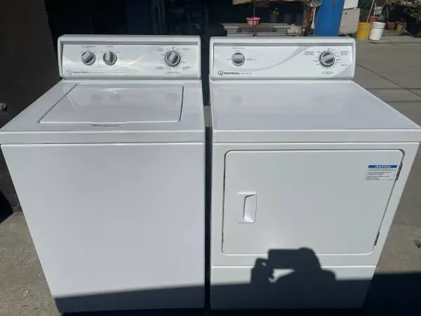 Matching white speed queen washer and gas dryer